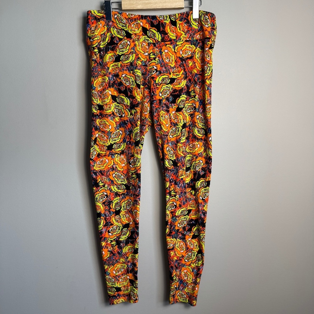 LulaRoe Women's Bright Abstract Flower Print Leggings Orange Tall & Curvy Lounge